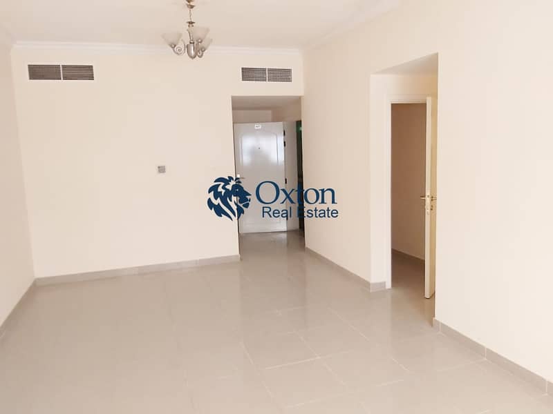 Lavish 2 Bedroom Apartment at Prime Location in New Muwaileh Lavish 2 Bedroom Apartment at Prime Location in New Muwaileh