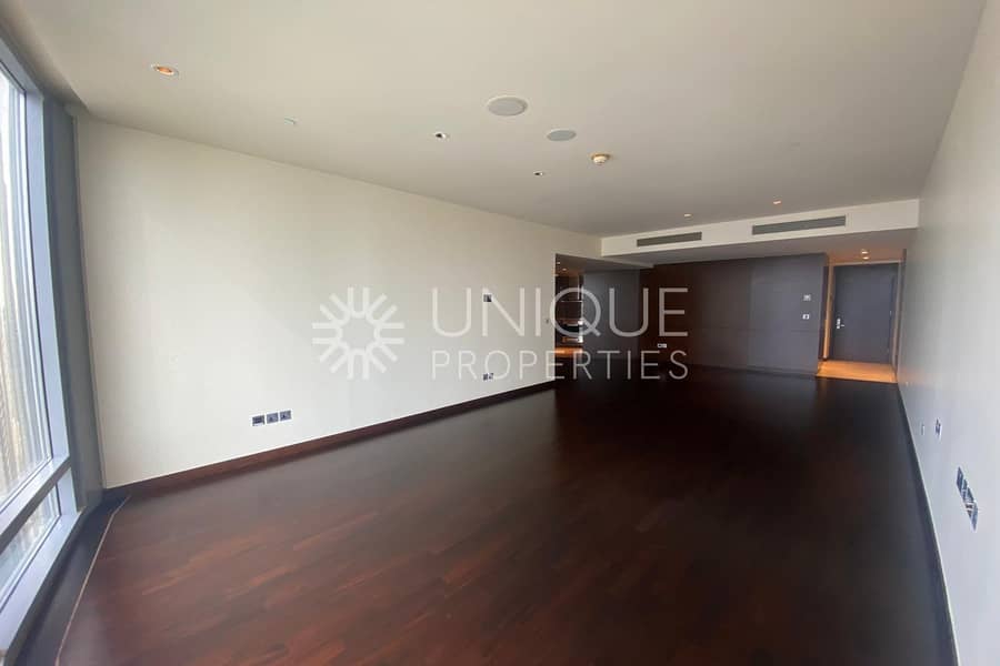 Largest 1BR | High Floor | Lake View Largest 1BR | High Floor | Lake View