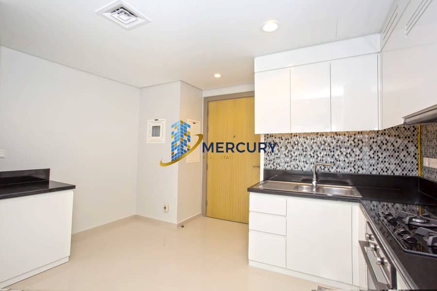 7 Damac-Aykon-city-business-bay-mercury-real-estate-+971555800213-rent-5. jpg