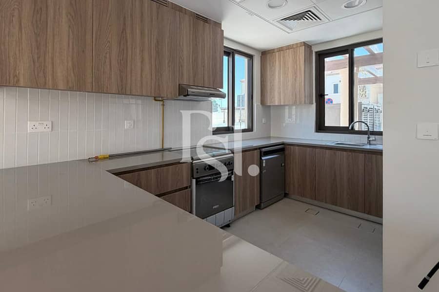10 508287-TH6489-Zayed-City-Bloom-Living-Townhouse-3-Bedroom-039. jpg