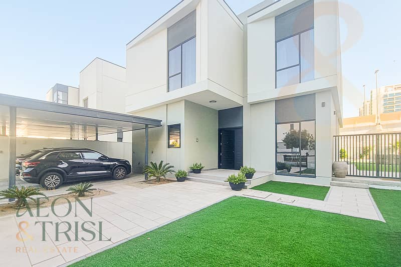 Corner and Single Row | Large Plot | Landscaped Corner and Single Row | Large Plot | Landscaped