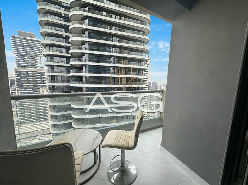 11 12_balcony_table_chairs_1. jpg