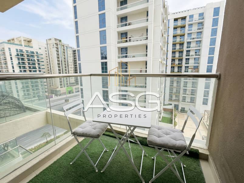 4 balcony_staged_1. png
