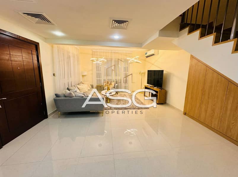 11 image_07_living_entrance_1. jpg
