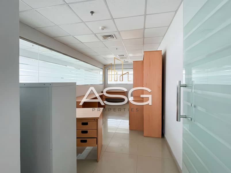 9 photo_10_workstation_area_1. png