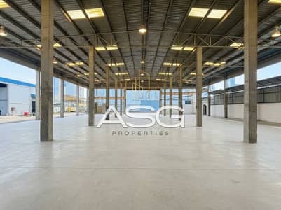 مستودع  للايجار في القصيص، دبي - photo_07_interior_aisle2_1. jpg