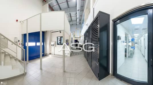 Warehouse for Rent in Al Quoz, Dubai - building_corridor_enhanced_1. png