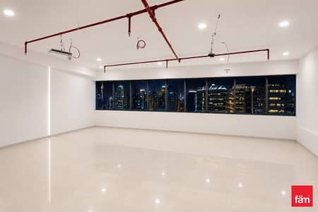 Office for Rent in Business Bay, Dubai - 60 Days Free | Canal & Burj Views | Shell & Core