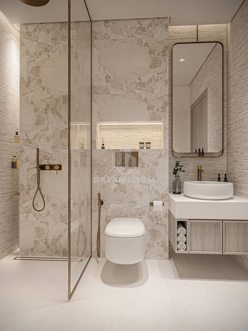 7 Bathroom. jpg