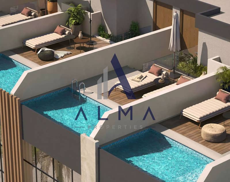 10 reportage-village-khalifa-city-pool-scaled. webp