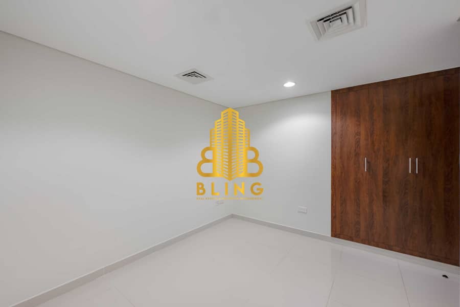 8 Bedroom. jpg