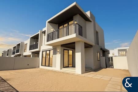 4 Camere Townhouse in vendita a Jebel Ali Village, Dubai - Villetta a schiera a Jebel Ali Village, 4 camere da letto, 6700000 AED - 15516545