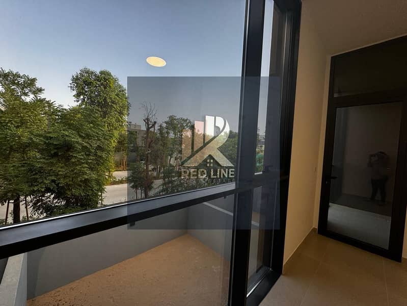 11 39df1c7d-2f74-4164-9ac6-806e57362d3a. jpg