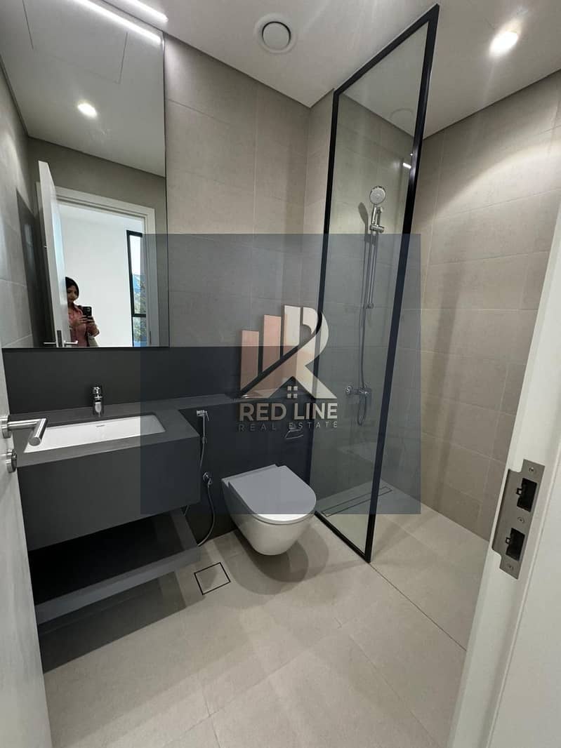 20 f187ca20-20fc-463a-81e0-6be82c2d8284. jpg