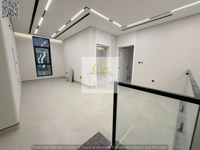 21 845085848-1066x800. webp