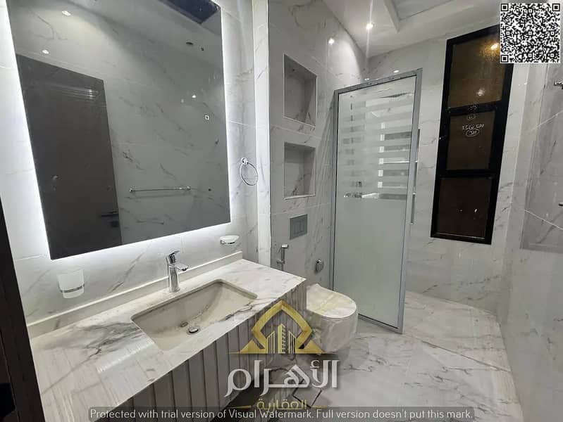 8 840753684-1066x800. webp