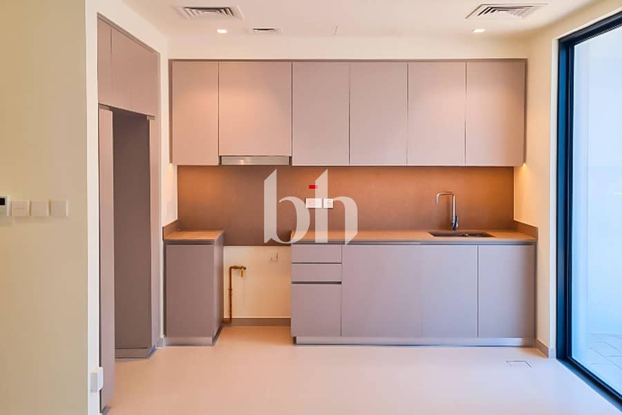 2 images image img