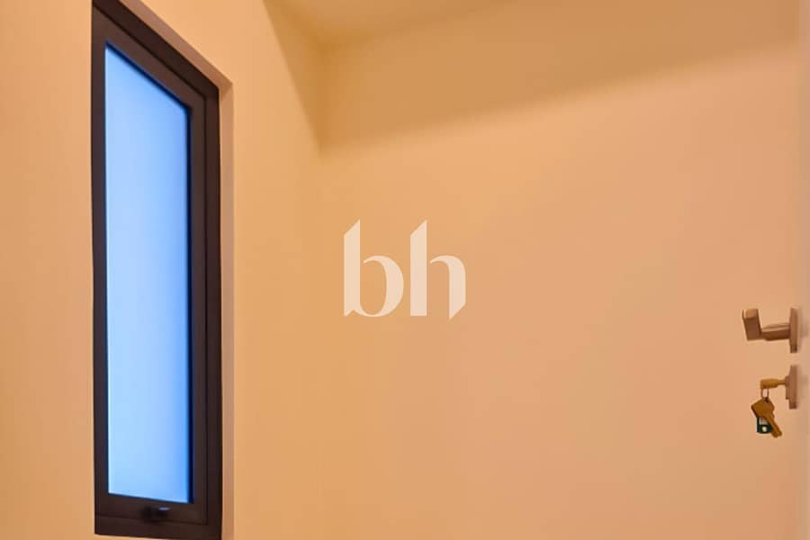 12 images image img