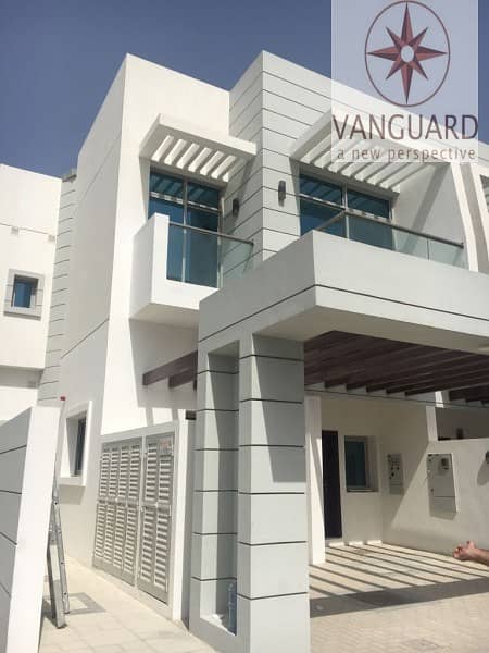 Huge 4 Bed Corner Villa for Sale Huge 4 Bed Corner Villa for Sale
