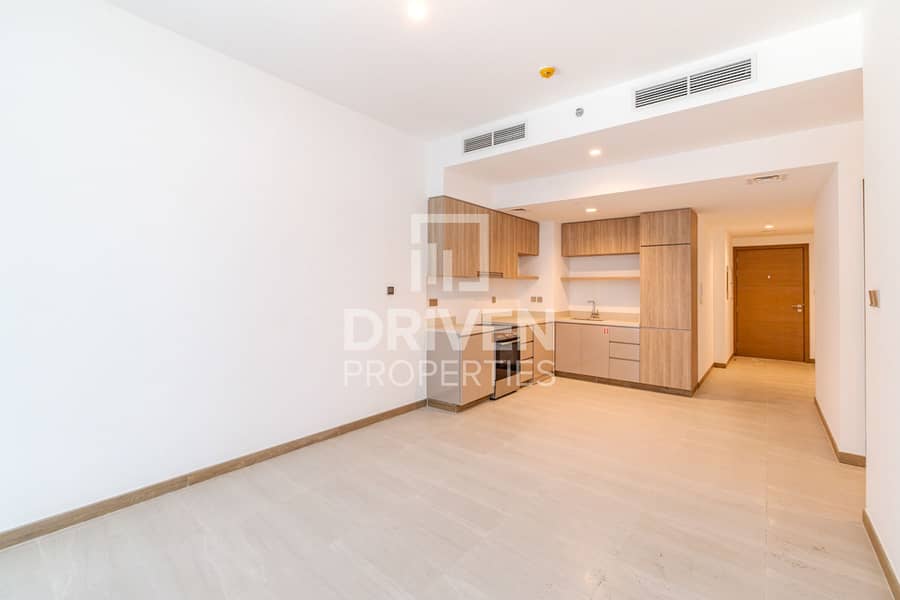 Vacant | Tranquil View | Prestigious Location Vacant | Tranquil View | Prestigious Location