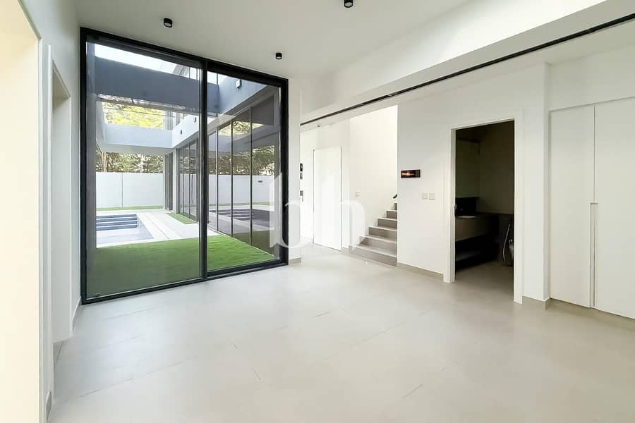3 images image img