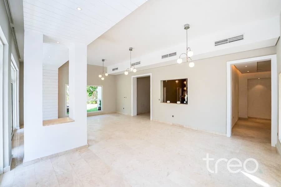 8 016 Courtyard CP3 Ponderosa, The Villa - 9. jpg