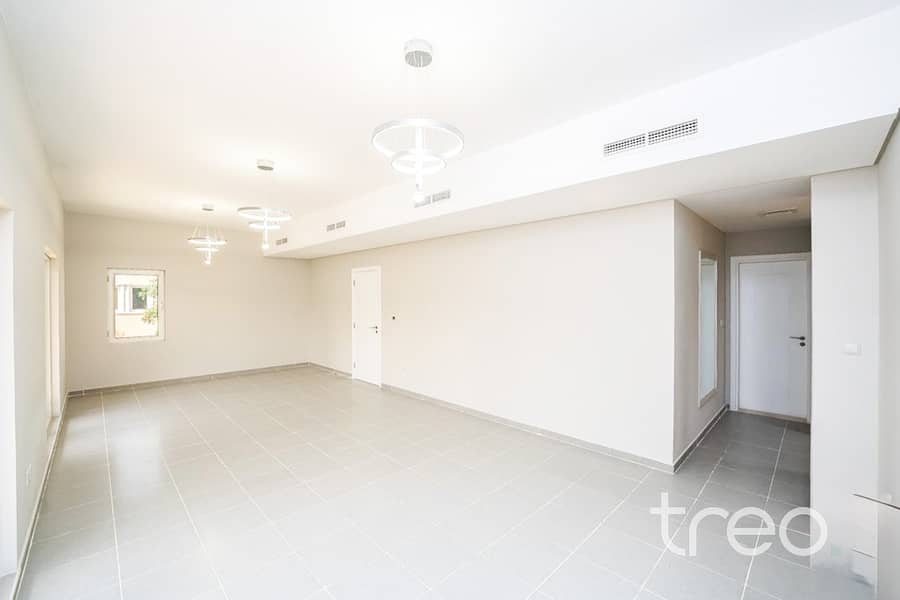 24 016 Courtyard CP3 Ponderosa, The Villa - 23. jpg