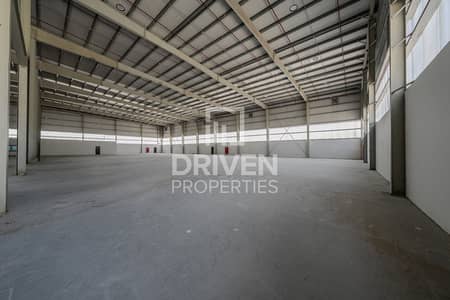 Warehouse zum zur Miete in Dubai Industrial City, Dubai - Lagerhalle in Dubai Industrial City, 2775525 AED - 15519849