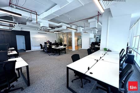 Office for Rent in Jumeirah Lake Towers (JLT), Dubai - Fully Furnished | Prime Office | Community Expert