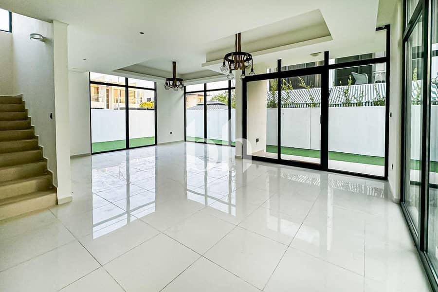 2 images image img