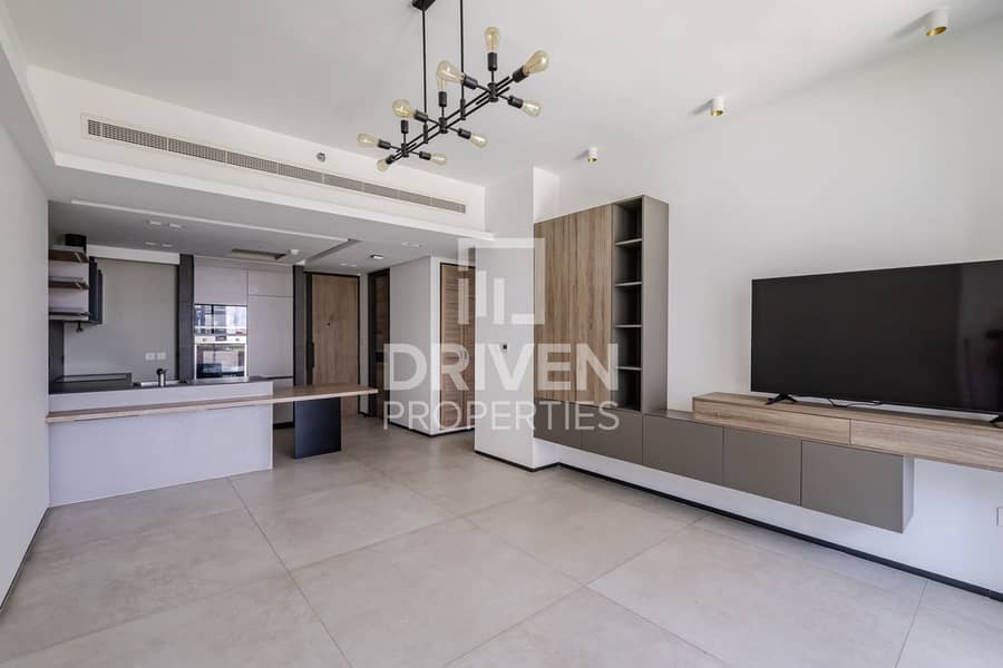 Vacant | Modern Style | Semi Furnished | Park View Vacant | Modern Style | Semi Furnished | Park View