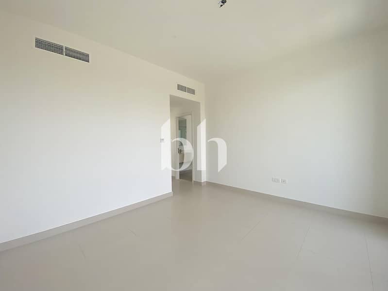 8 Image 0