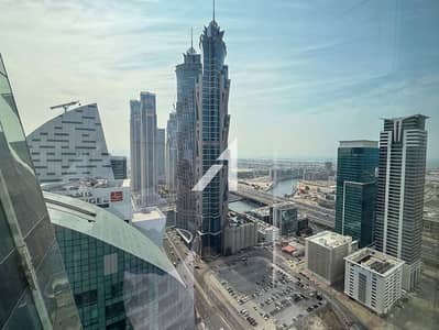 Office à à louer à Business Bay, Dubai - image_0