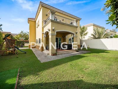 3 Bedroom Villa for Rent in Jumeirah Park, Dubai - 3BR + Maids | Large Plot | Next to Padel Courts 3 Bedroom Villa for Rent in Jumeirah Park, Dubai - 3BR + Maids | Large Plot | Next to Padel Courts