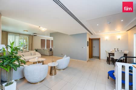 4 Bedroom Villa for Sale in Jumeirah Park, Dubai - Exclusive | Great Location | Internal | View Today 4 Bedroom Villa for Sale in Jumeirah Park, Dubai - Exclusive | Great Location | Internal | View Today