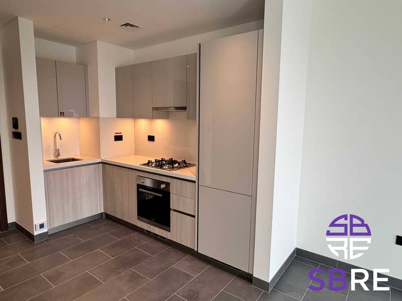24 SobhaApartmentKitchen01. jpg