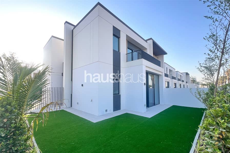 Ready | Landscaped | Exclusive Ready | Landscaped | Exclusive