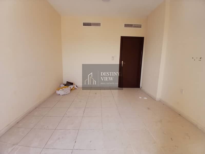 8 58015. jpg