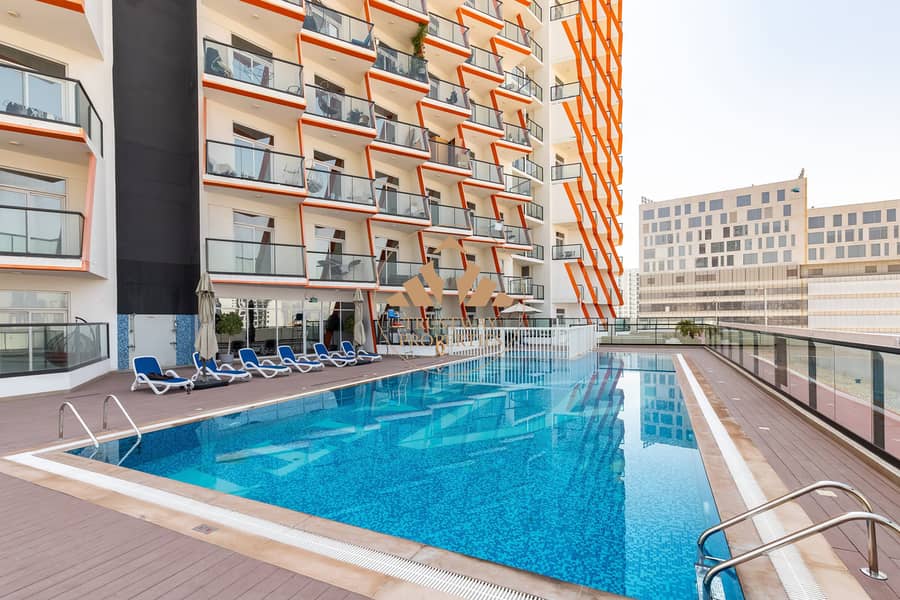 18 amenities pool (1). jpg