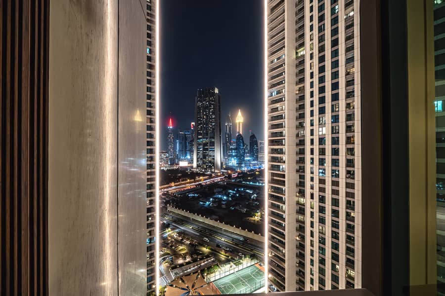43 Downtown Views II_T3_1905(Web)-50. jpg