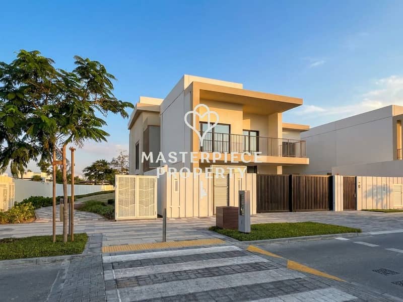 Rare Corner 4BR Villa | Largest Plot | Single Row Rare Corner 4BR Villa | Largest Plot | Single Row