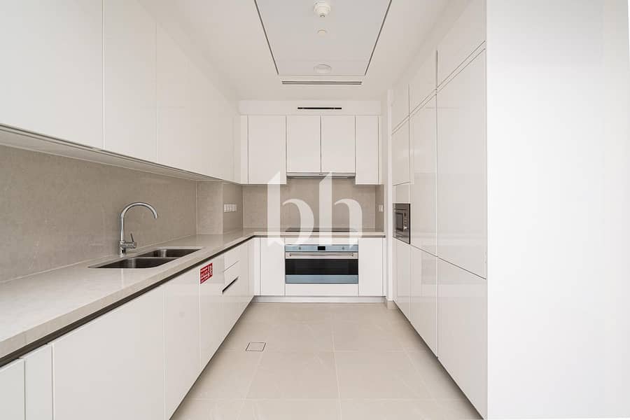 6 1402 Canal Front Residence 92 BR 1