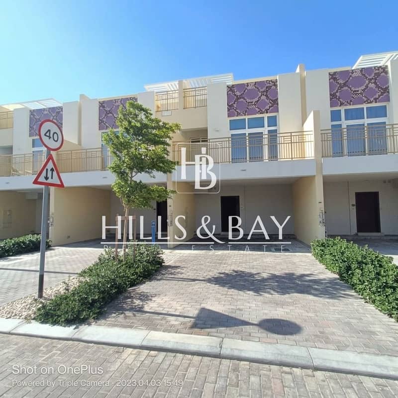3 BEDS | AUTHENTIC | NEAR COMMUNITY CENTER 3 BEDS | AUTHENTIC | NEAR COMMUNITY CENTER