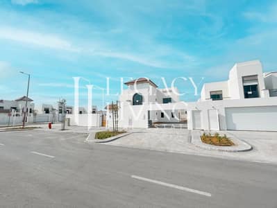 5 Bedroom Villa for Sale in Al Shamkha, Abu Dhabi - WhatsApp Image 2026-06-18 at 1.18. 11 PM (37). jpeg 5 Bedroom Villa for Sale in Al Shamkha, Abu Dhabi - WhatsApp Image 2026-06-18 at 1.18. 11 PM (37). jpeg