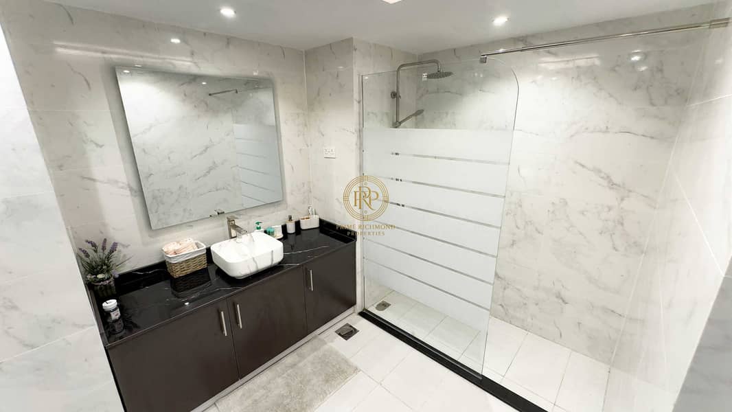 17 JLT(2)_16. jpg