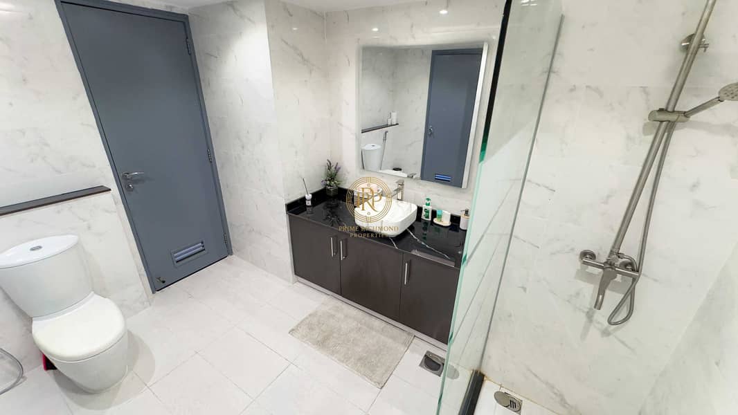 18 JLT(2)_17. jpg