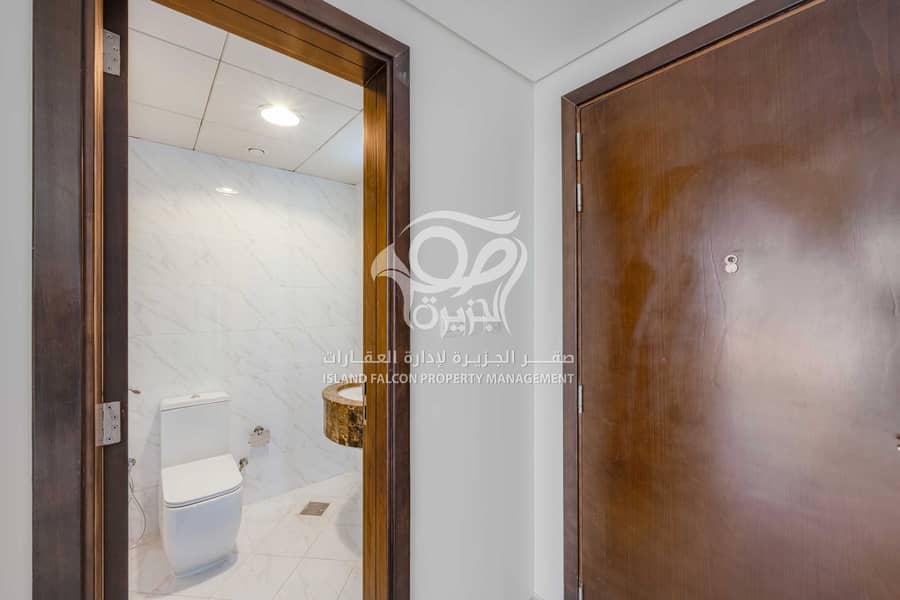 31 Guest toilet. jpg