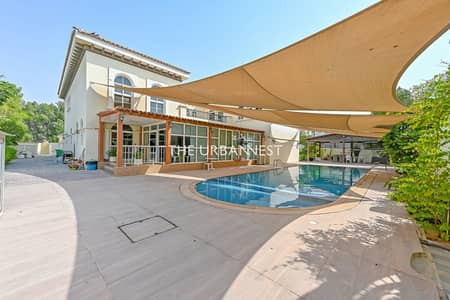 7 Bedroom Villa for Sale in The Villa, Dubai - Beautiful 7 Bedroom | with Pool | Great Location