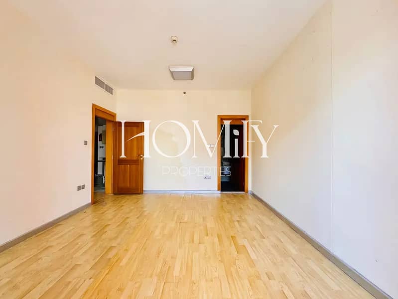 8 c21a59c7-f393-4784-8b4a-77945d2b9a69. jpg
