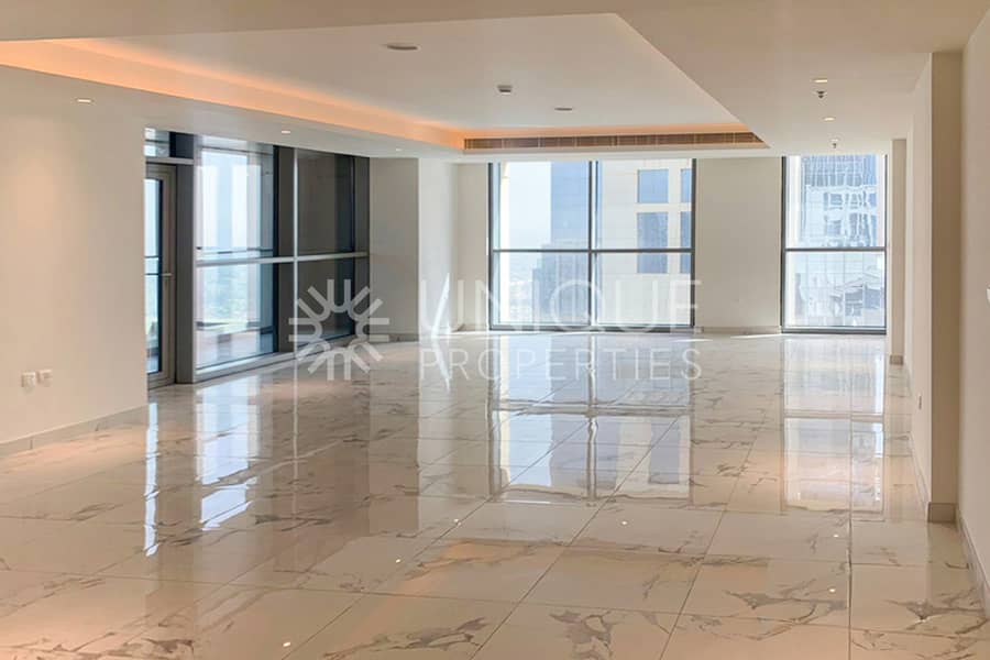 EXCLUSIVE | Sea Views | High Floor EXCLUSIVE | Sea Views | High Floor